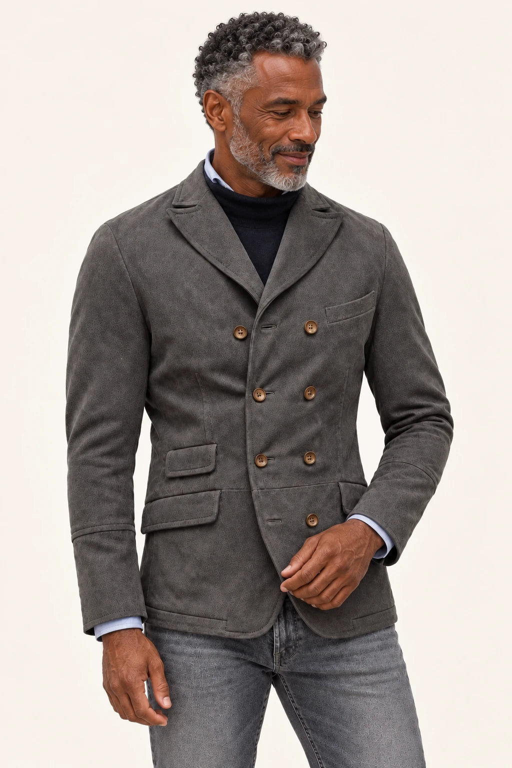 Peter | Taillierter Blazer mit Revers – am Valtor-Modell