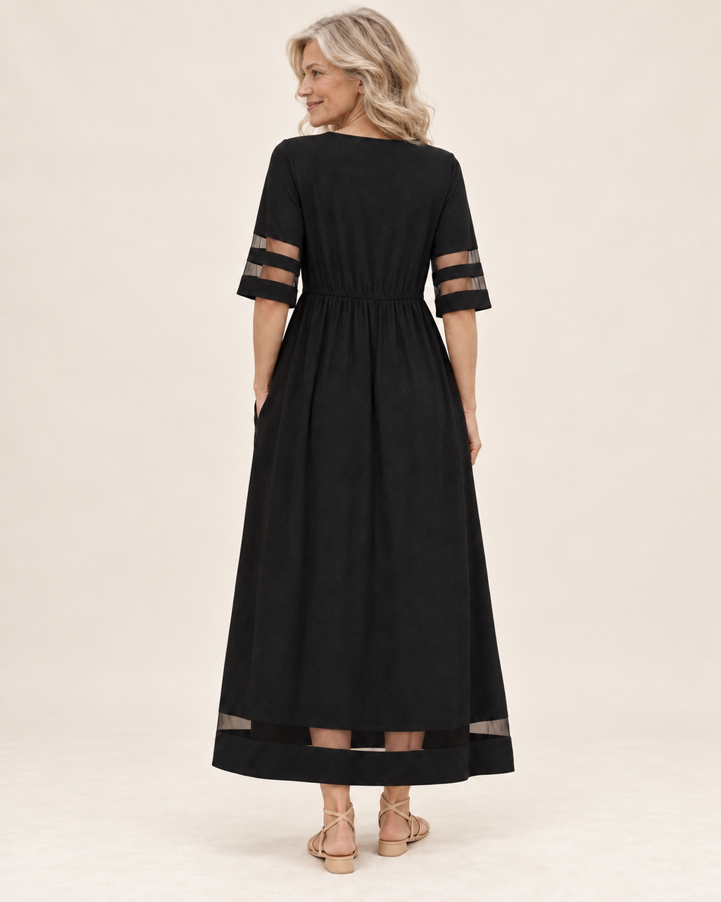 Karla | Kleid mit Rundhalsausschnitt und Netzeinsätzen – Valtor Modell F65