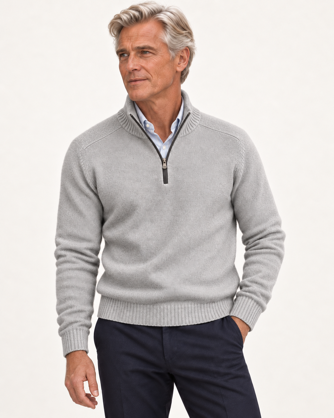 Sven – Pullover mit Reißverschlusskragen, getragen von einem älteren Valtor-Modell