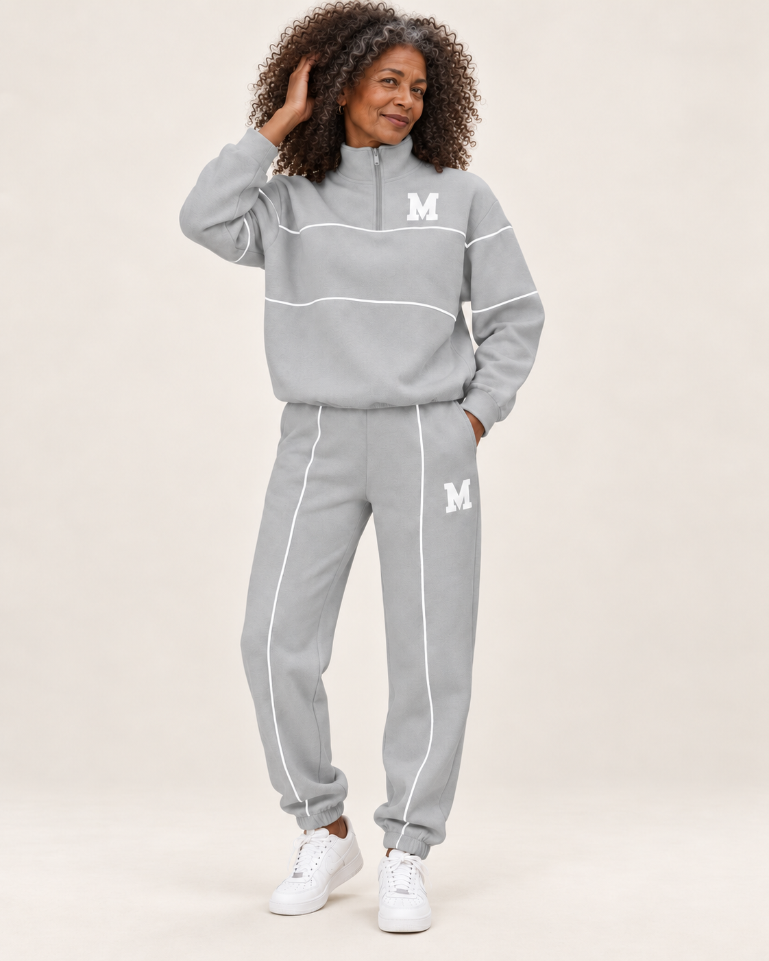 Janine | Set aus Langarmshirt und Hose – am Valtor-Modell