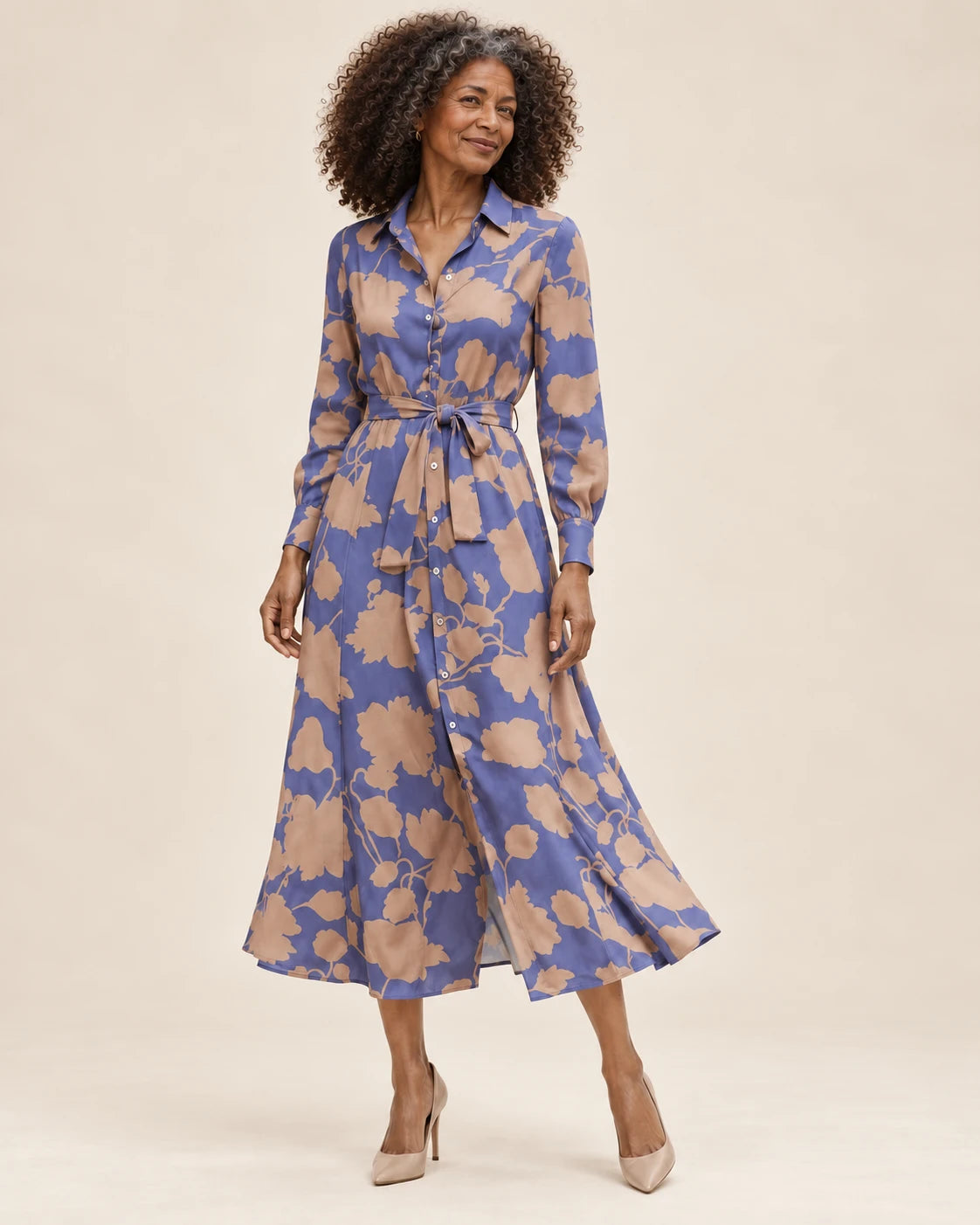 Marieke | Midikleid mit Taillengürtel – am Valtor-Modell