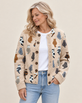 Marilyn | Strickjacke mit Katzenmuster – am Valtor-Modell