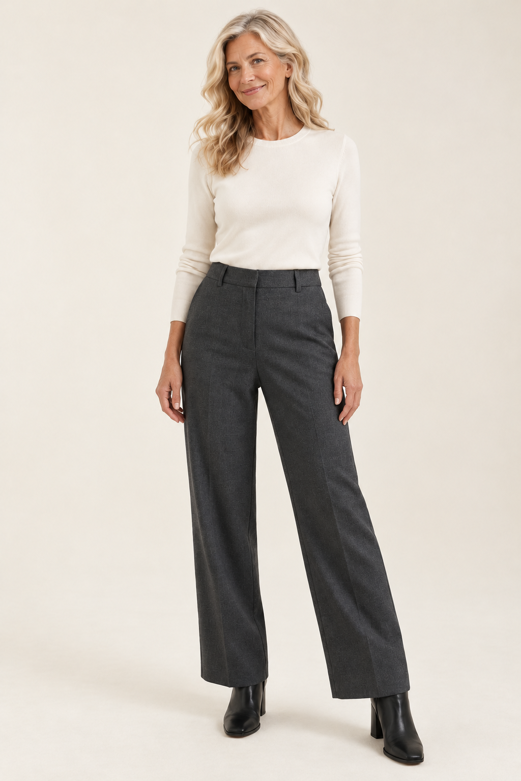 Dorothy Damenhose in Grau am Valtor-Modell