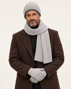 Valtor Herren | Levin | Set aus Mütze, Schal und Handschuhen am Model